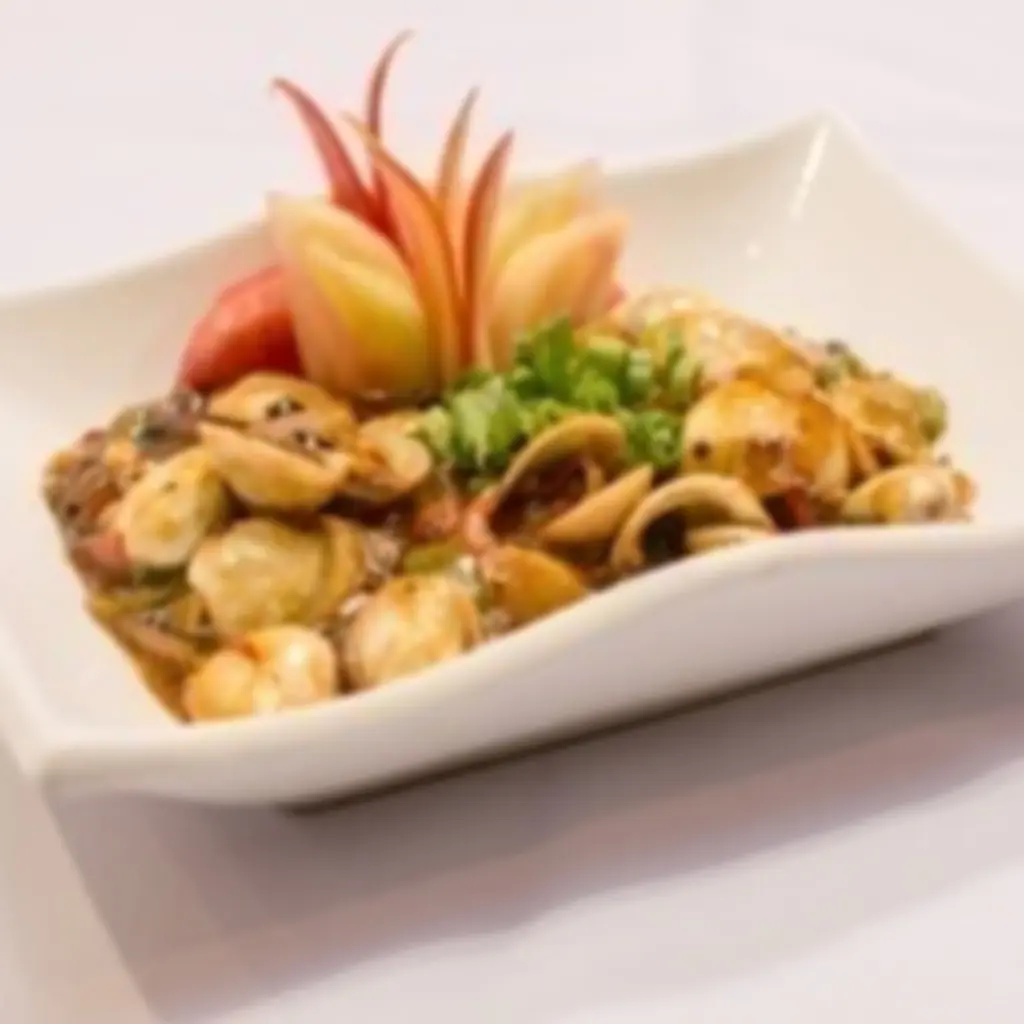 Clams With Black Beans